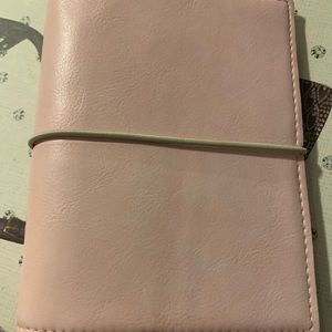 Pink pocket ring planner Filofax